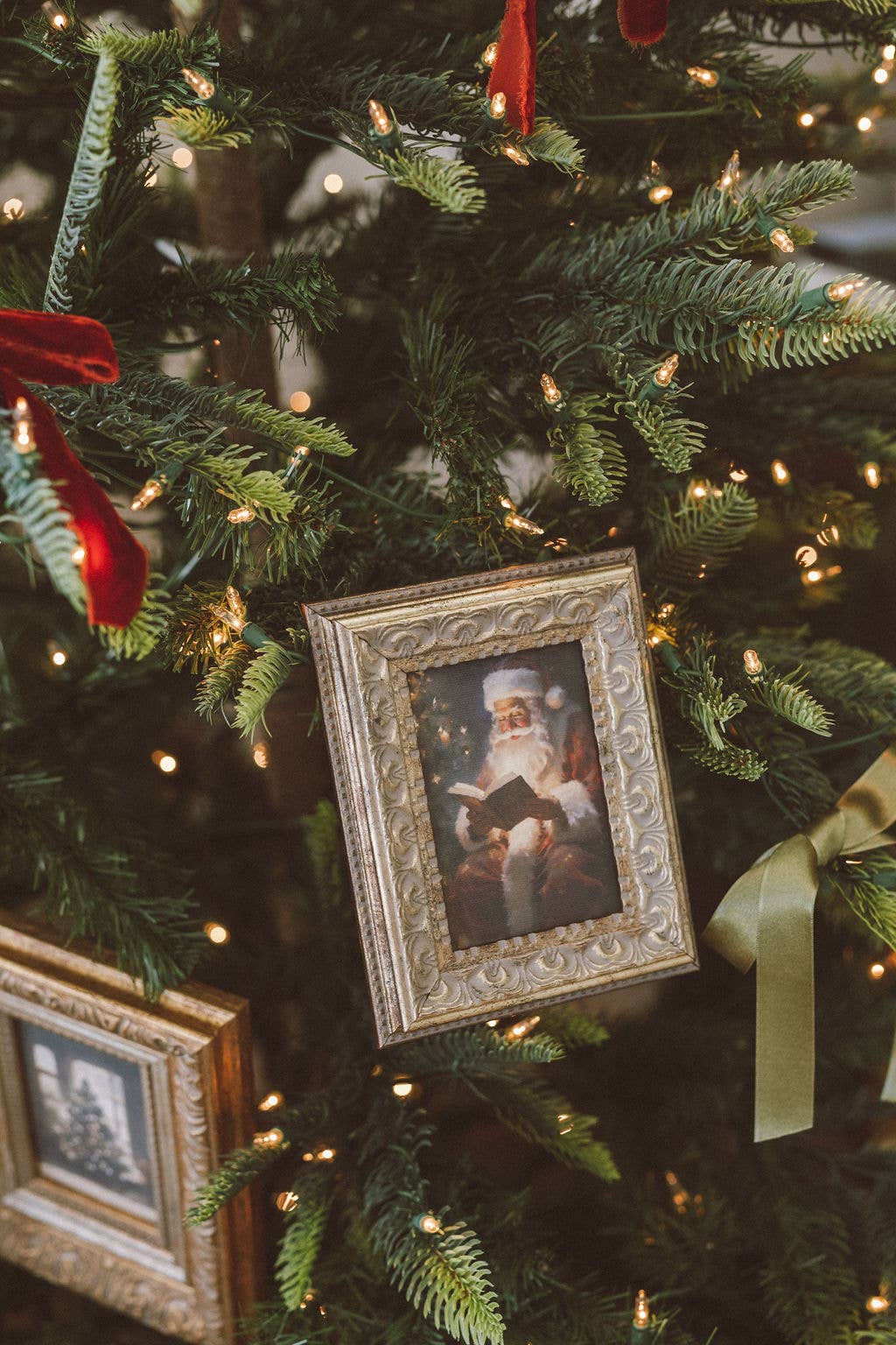 Classic Santa Framed Vintage Christmas Canvas Art