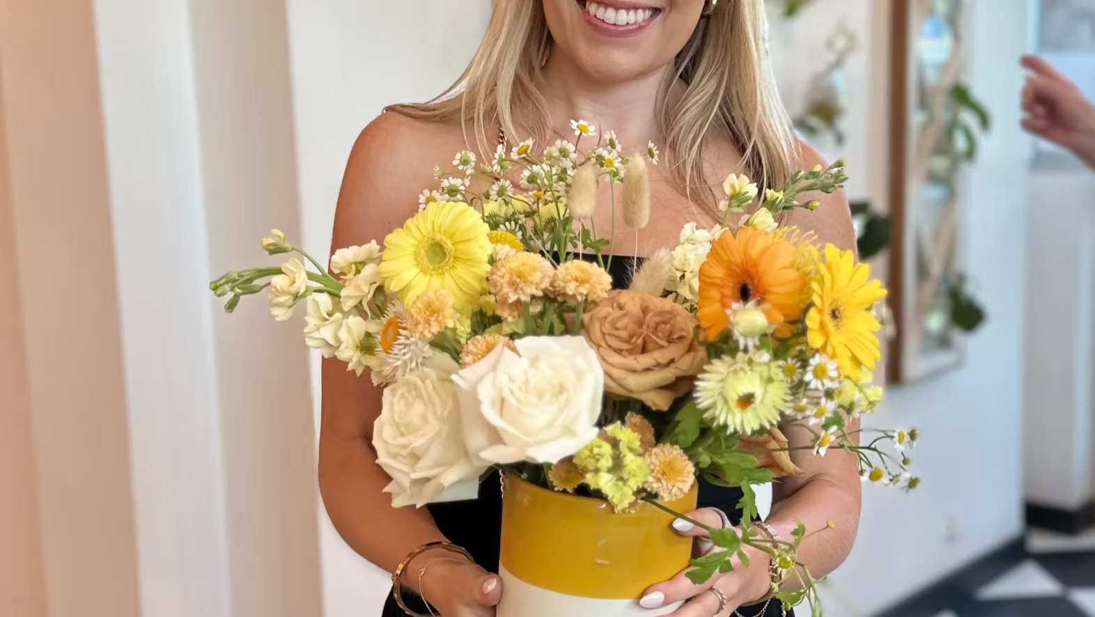 Floral Arrangement - Sunny Days