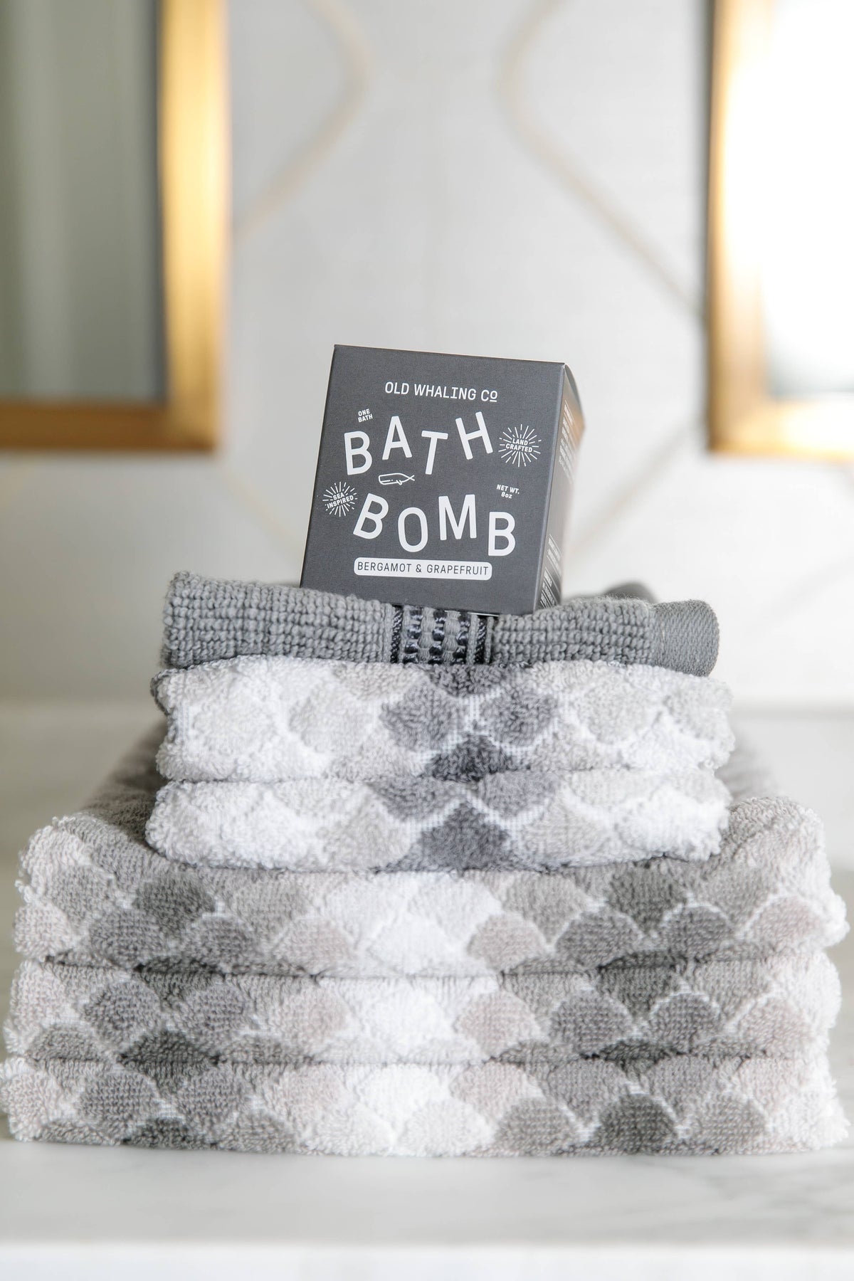 Bergamot &amp; Grapefruit Bath Bomb