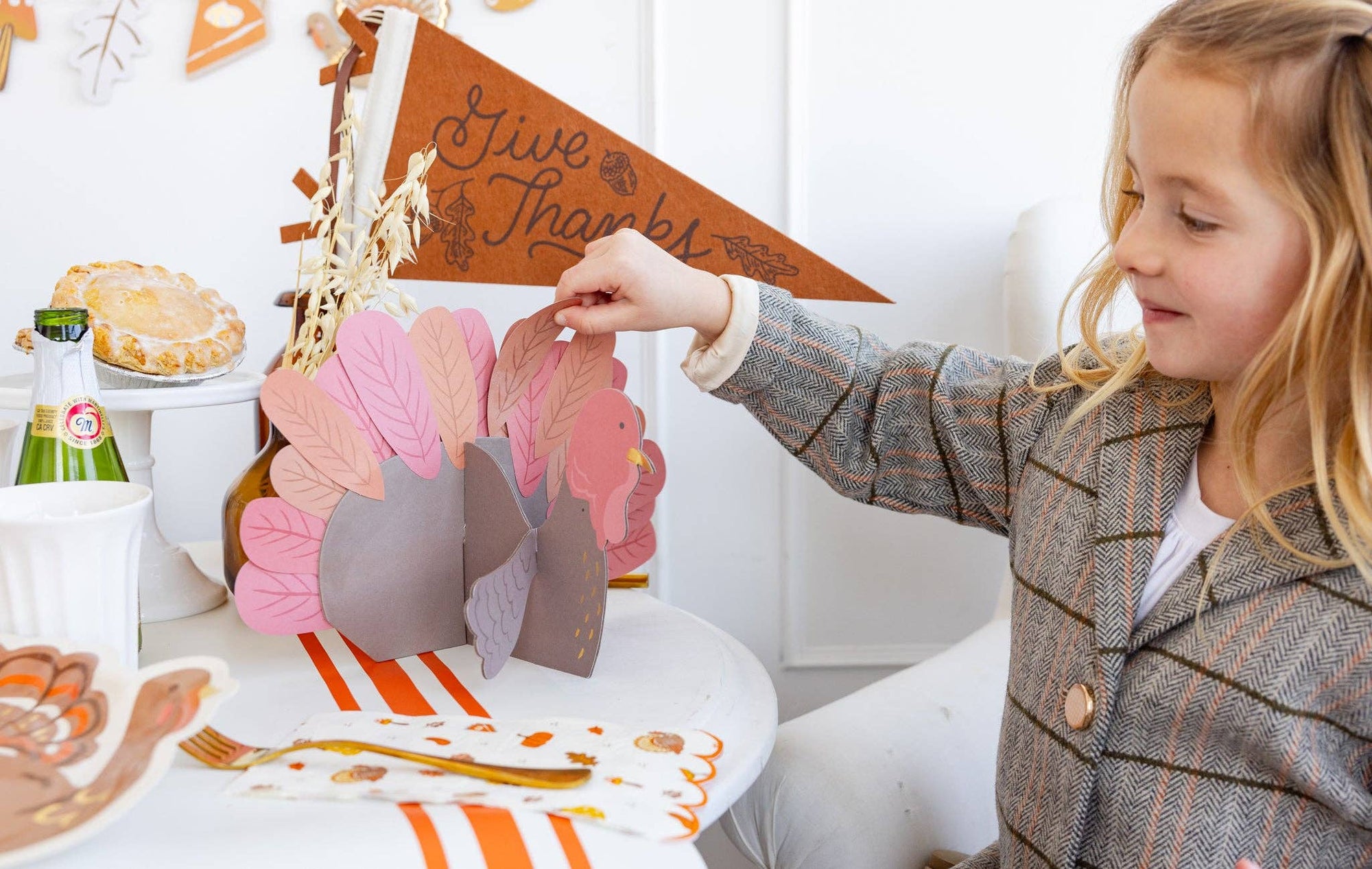 DIY Turkey Craft | Thanksgiving Kids Table Activity