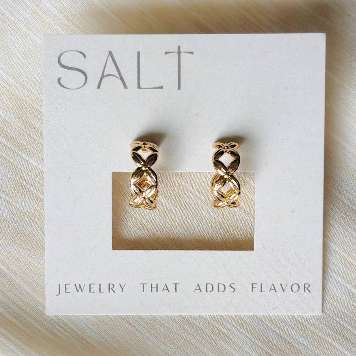 CRISS-CROSS HOOP EARRINGS | 18k gold | stud post hoops