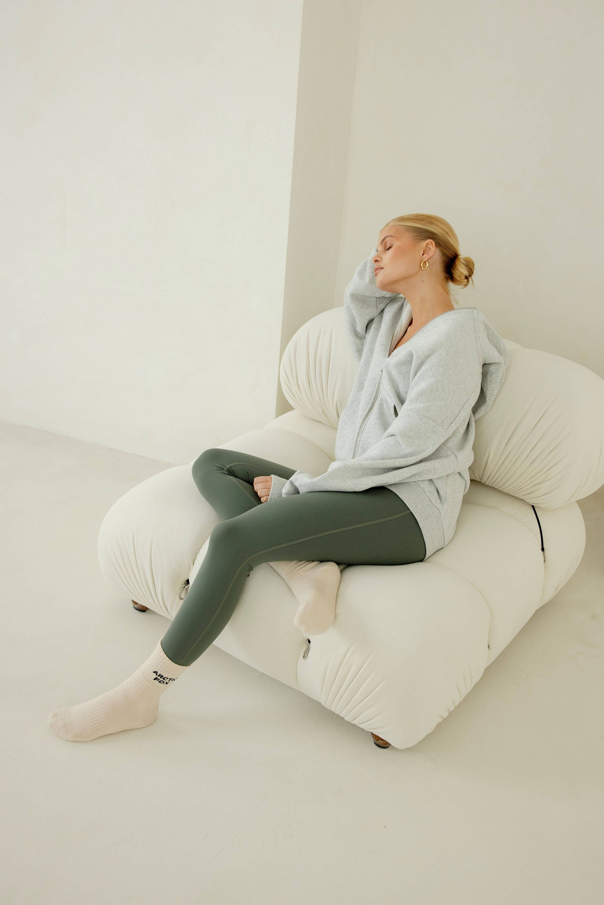 Pilates Grip Socks – 100% Bamboo | Off White | Non-Slip Studio Socks