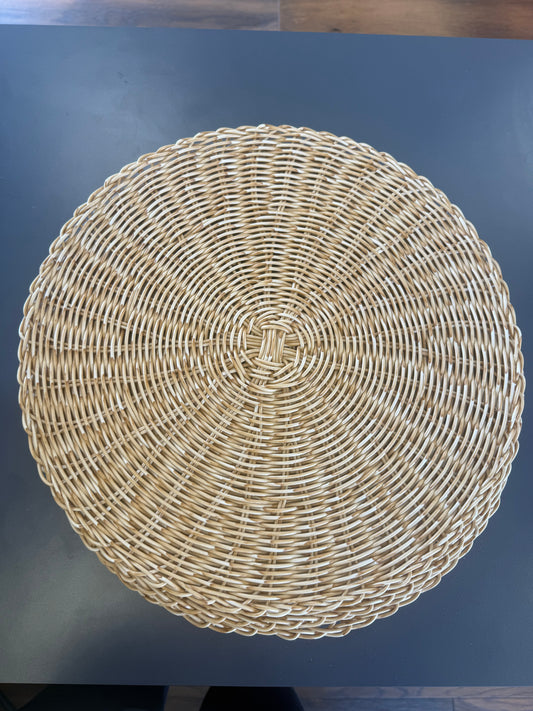 Placemats round rattan pattern set of 4