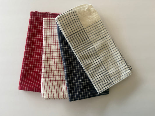 Red, white and blue dinner napkins - set of 4