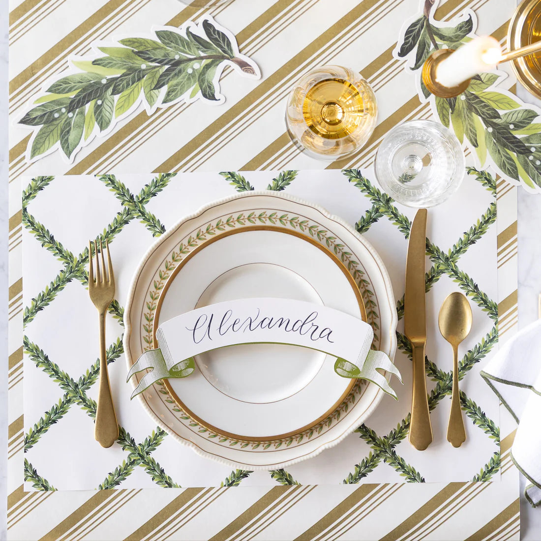 Laurel Lattice Placemat