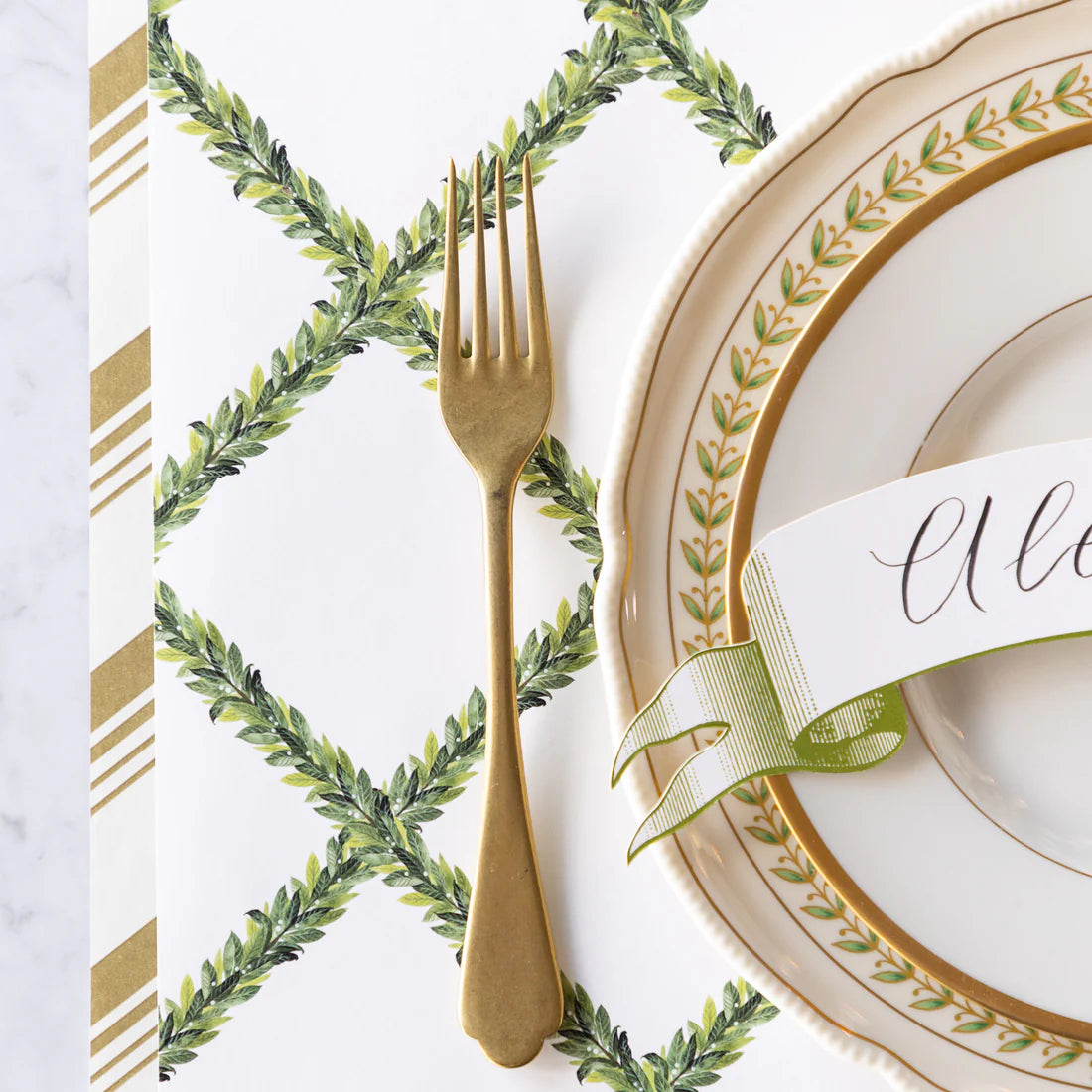Laurel Lattice Placemat