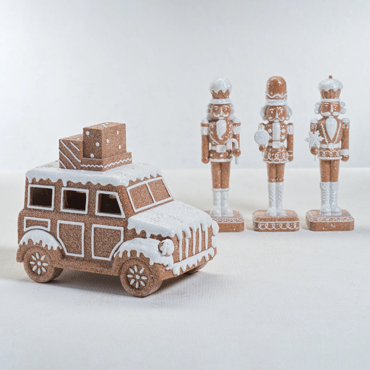 LED Resin Gingerbread Car – Light-Up Christmas Décor