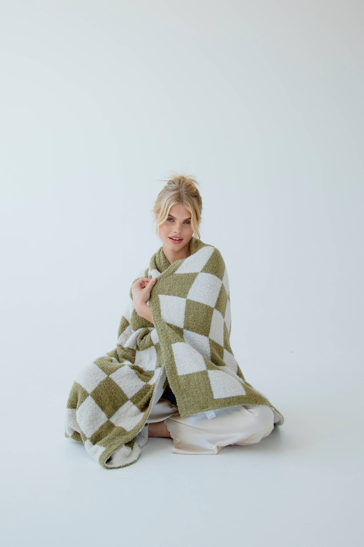 The Teddy Throw - 100% Recycled - Khaki Check - FW25