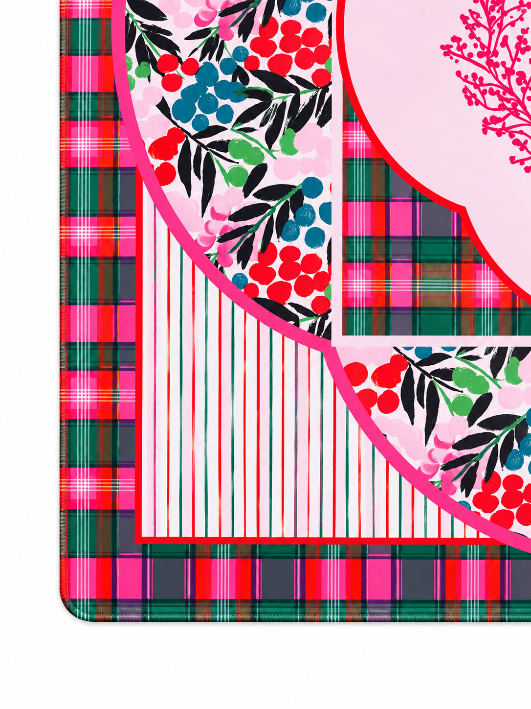 Very Merry Wreath 33"x33" Premium Mahjong Mat