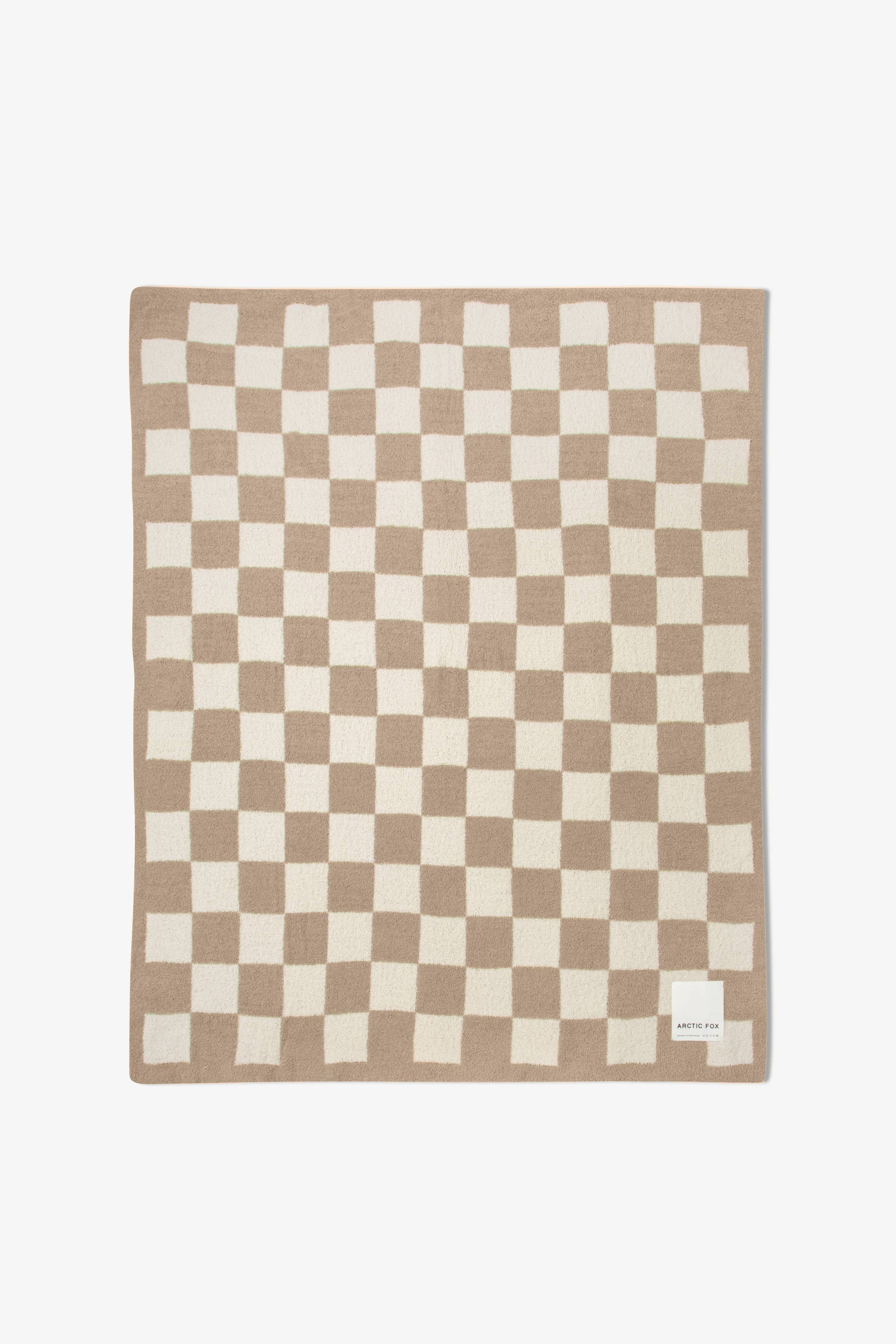 Super cozy checkered teddy throw blanket for living room or bedroom decor.