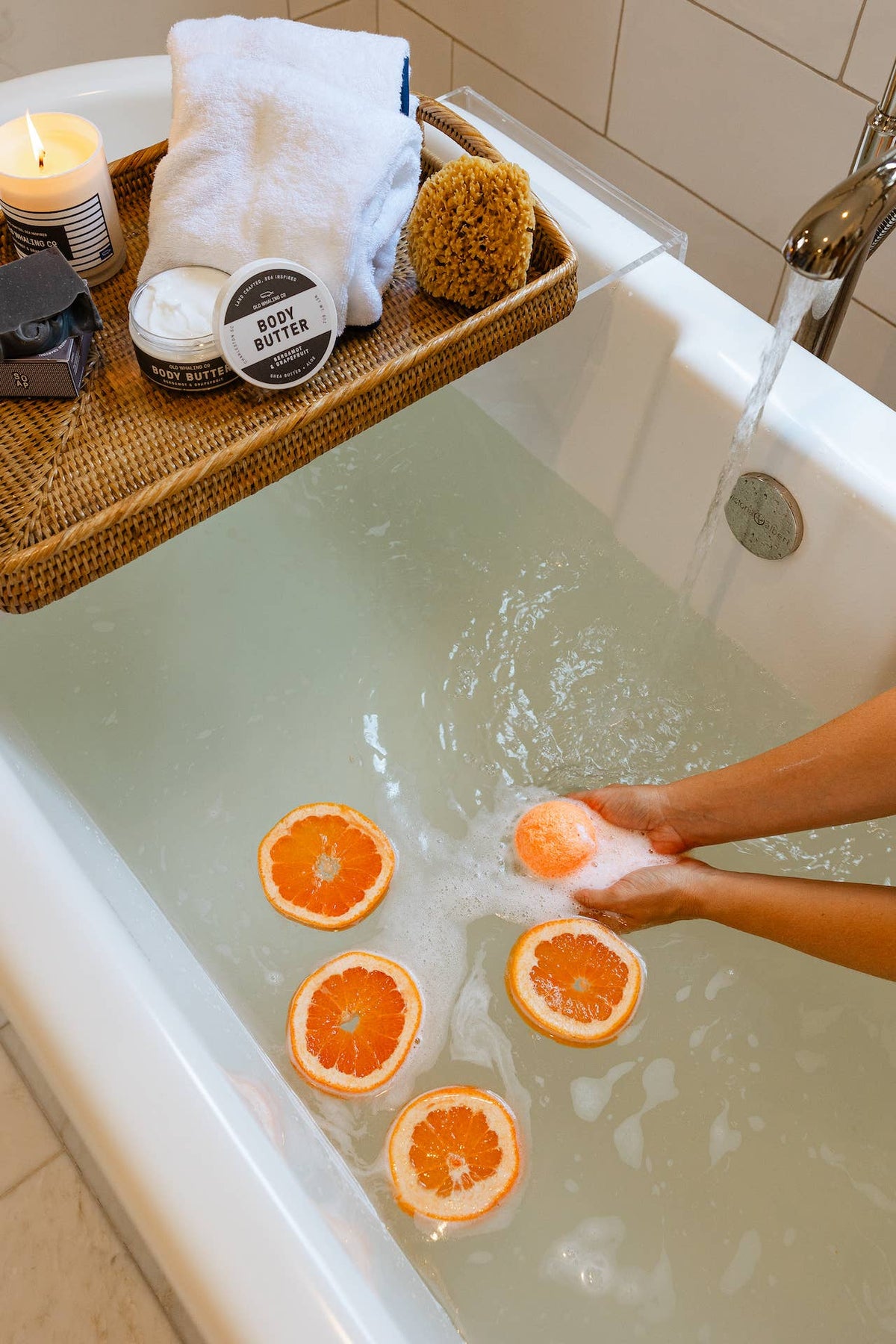 Bergamot &amp; Grapefruit Bath Bomb