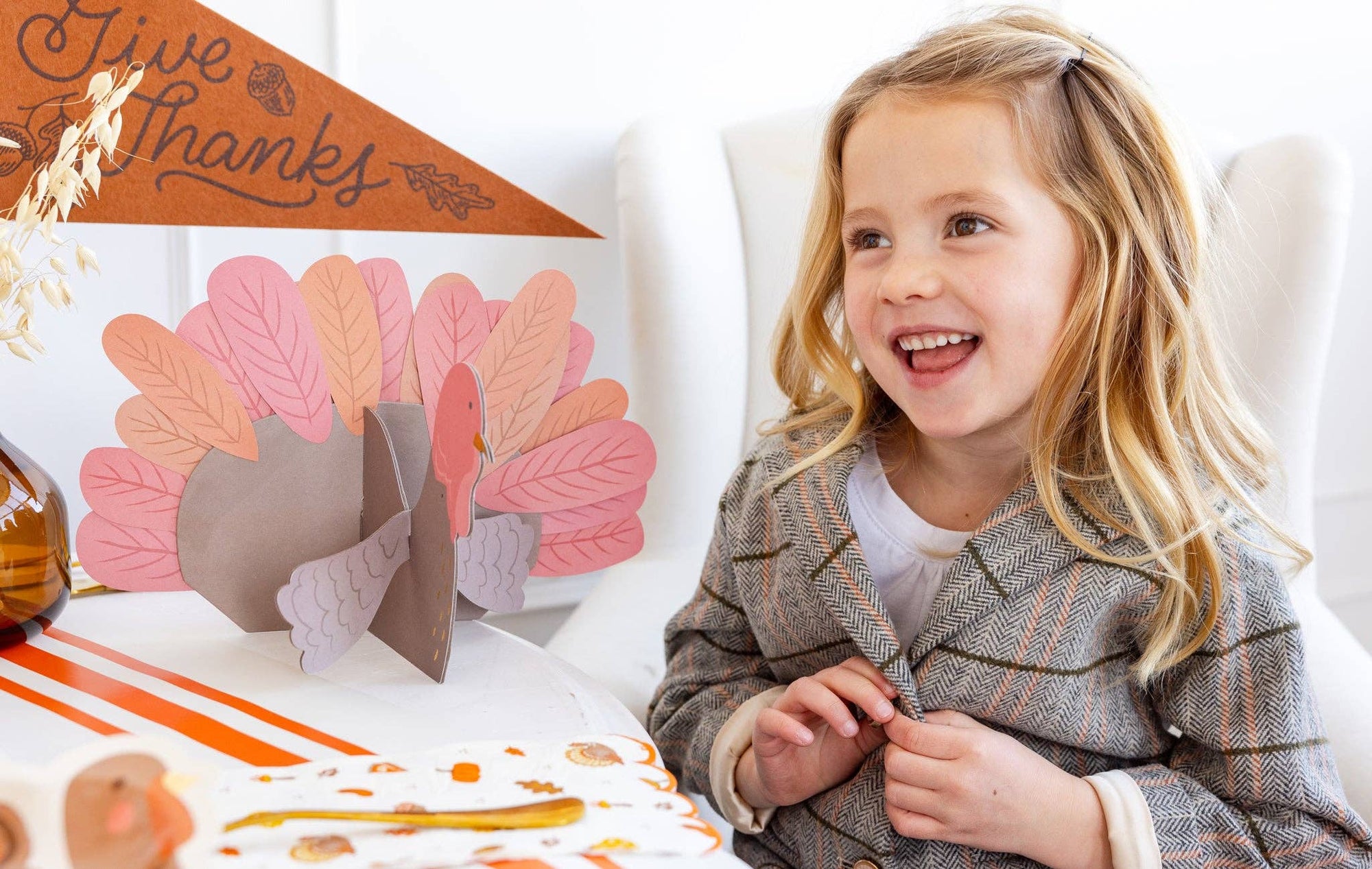 DIY Turkey Craft | Thanksgiving Kids Table Activity