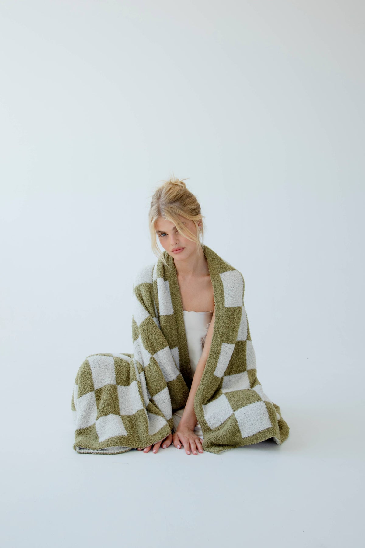 The Teddy Throw - 100% Recycled - Khaki Check - FW25