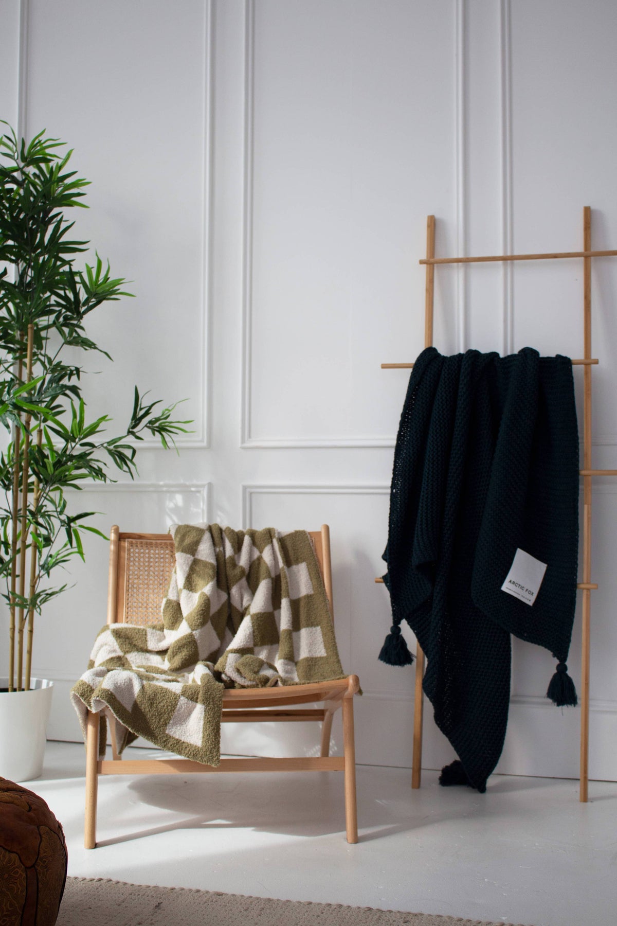 The Teddy Throw - 100% Recycled - Khaki Check - FW25