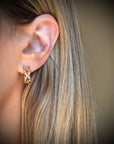 CRISS-CROSS HOOP EARRINGS | 18k gold | stud post hoops