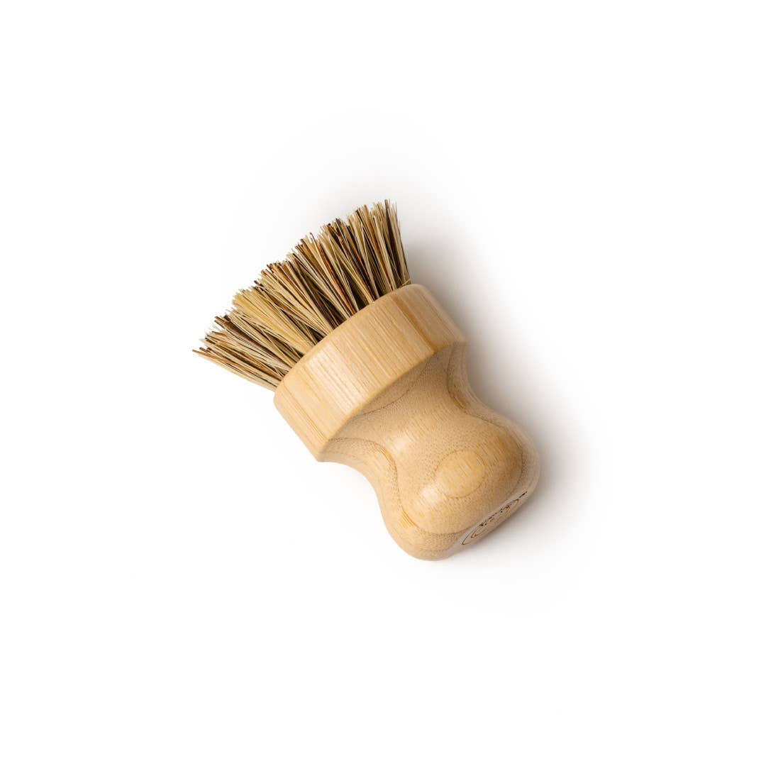 Retro-inspired Sisal &amp; Hemp Scrubbing Brush with circular palm-fit base, eco-friendly, plant-based, and non-toxic